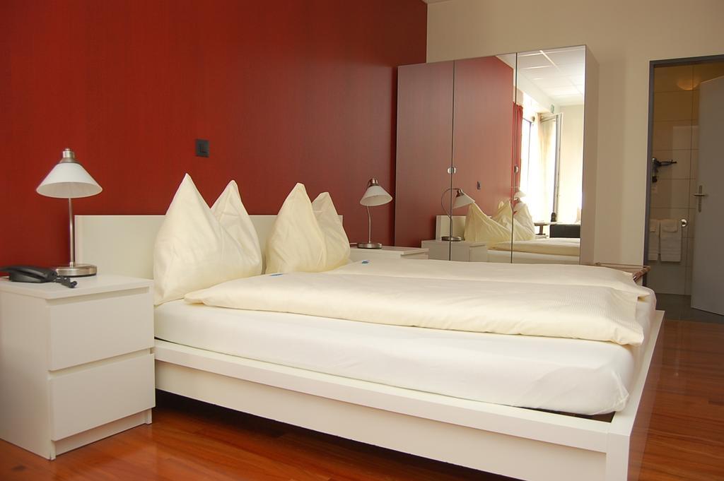 Hotel Sursee Room photo